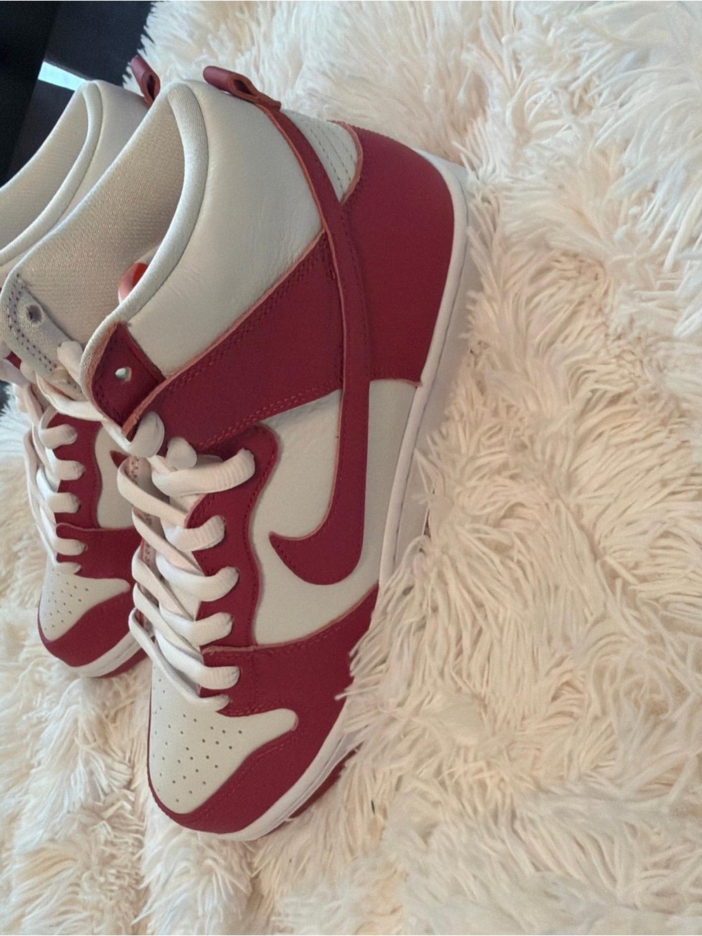Nike High-Top Sneakers in White and Red